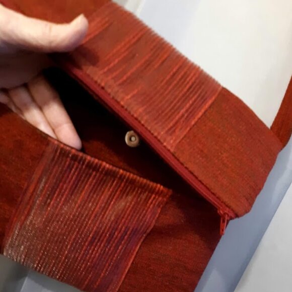 New Garnet Red Shoulder Bag Purse Lots of pockets and zippers! Dressy Formal - Picture 9 of 14